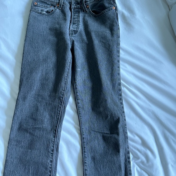 levi’s - Picture 2 of 2